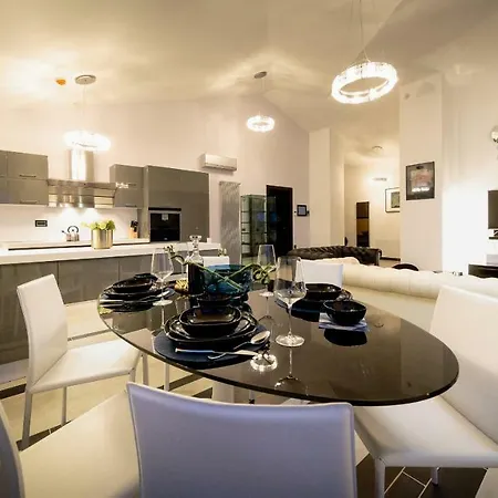 Apartment Pietas Julia Penthouse