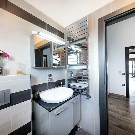 Pietas Julia Penthouse Apartment *